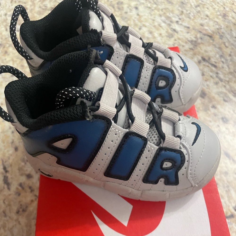 Like new toddler Nike Uptempo sneakers